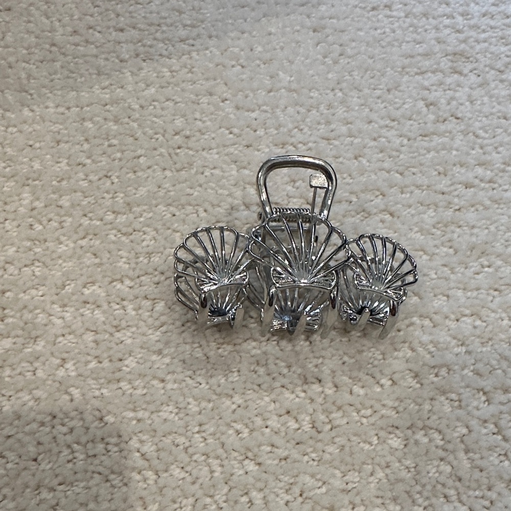 Silver Metal Decorative Clip